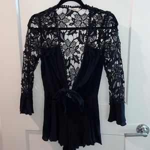 Black quarter sleeve lace romper